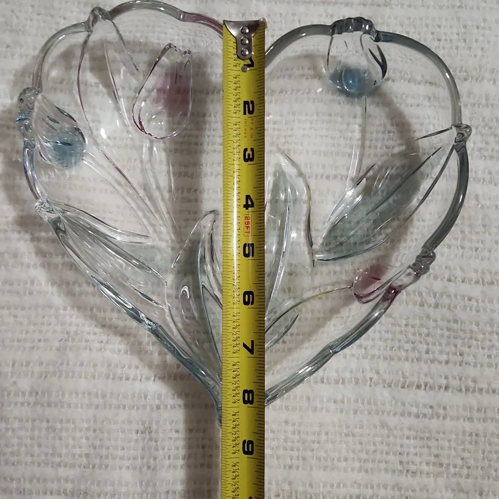 Mikasa Heart Shaped Bowl With Tulips - Picture 4 of 6